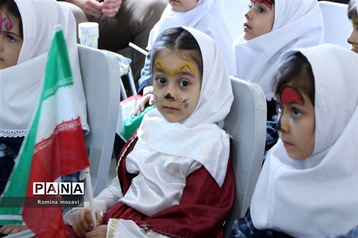 زنگ غنچه‌ها در کودکستان‌های بوشهر به صدا درآمد