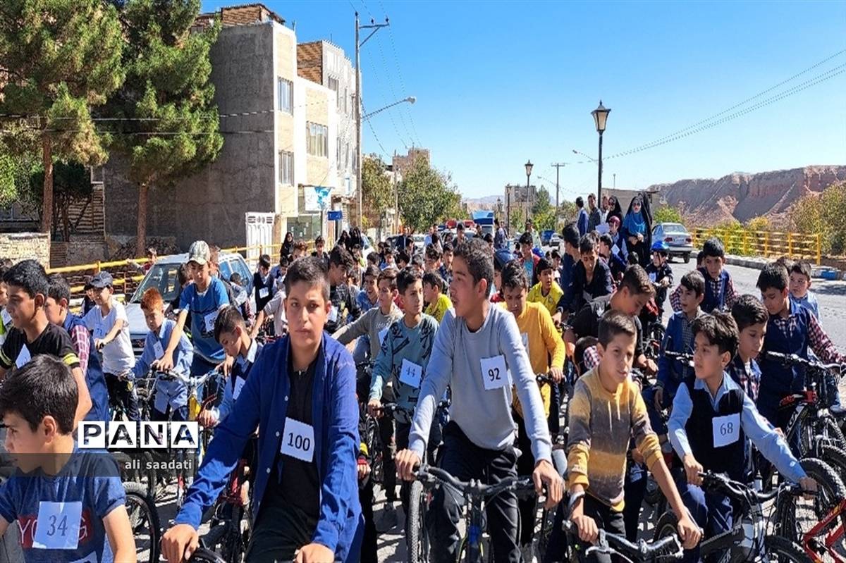 برگزاری همایش بزرگ دوچرخه‌سواری در شهرستان مرزی کلات