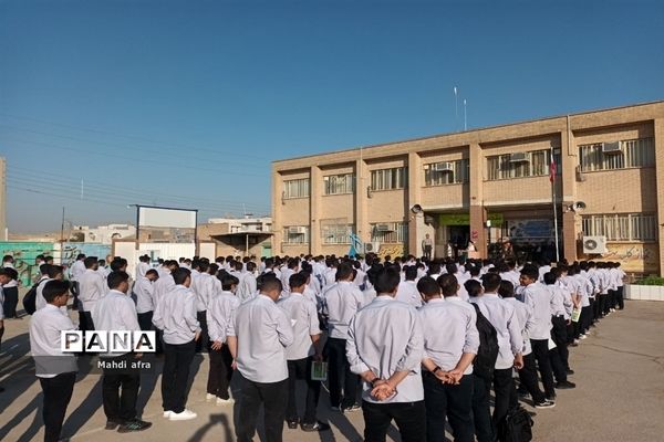 نواخته شدن زنگ همبستگی با مردم فلسطین در دبیرستان شاهد باقرالعلوم (ع) بهبهان