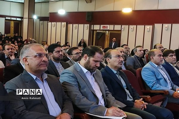 نشست وزیر آموزش و پرورش با فرهنگیان استان فارس