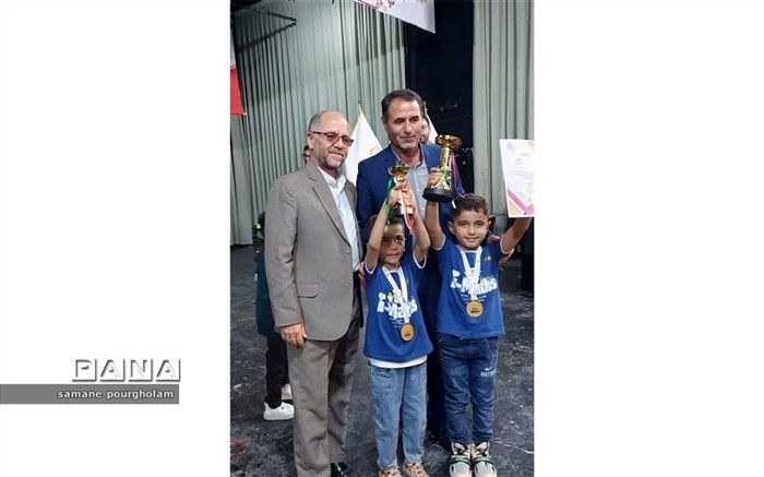 افتخارآفرینی دو دانش‌آموز شیروان در جشنواره کشوری شادی و نشاط «آیمت»