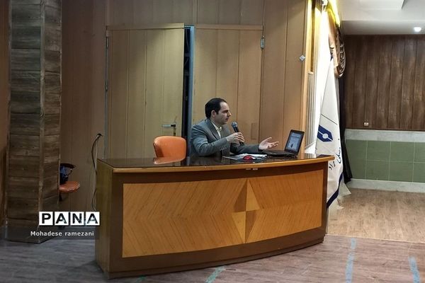 همایش بهداشت روان با حضور کارشناسان و مشاوران ناحیه ۶ مشهد