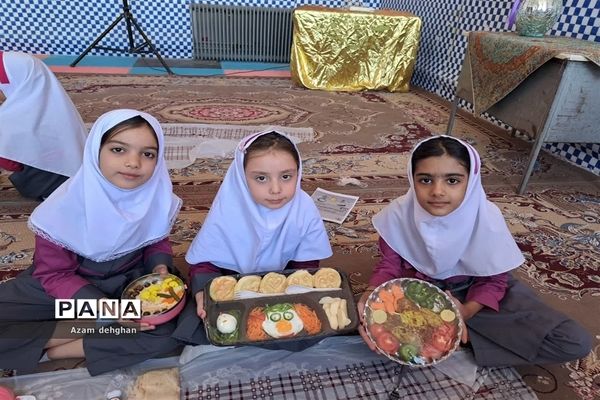 صبحانه سلامت و روز جهانی تخم مرغ در دبستان ارشاد خاتم