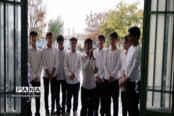 افتتاح زمین چمن مصنوعی درون مدرسه‌ای شهرستان گالیکش