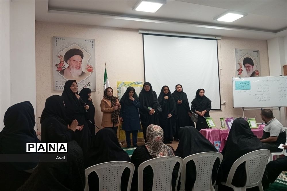 اولین جلسه انجمن و اولیا در دبیرستان فرهنگ مرحوم فخرایی شهرستان کاشمر