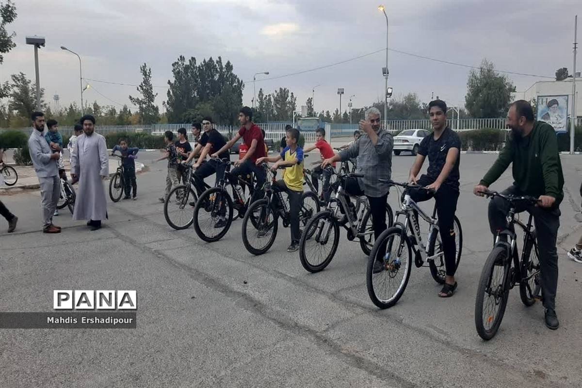 برگزاری مسابقات ورزشی در شهرک شهید درخشان رباط کریم