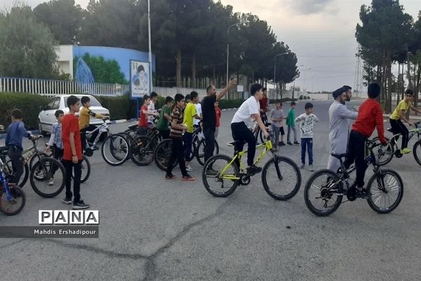 برگزاری مسابقات ورزشی در شهرک شهید درخشان رباط کریم