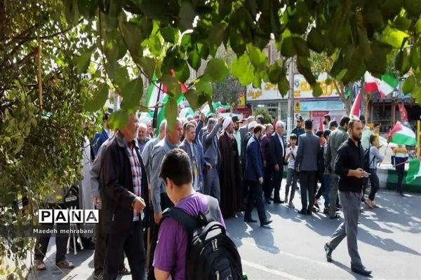 راهپیمایی مردم شهرستان قرچک در حمایت از مردم مظلوم فلسطین