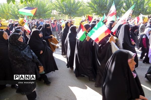 برگزاری راهپیمایی برای حمایت از کودکان فلسطینی در بجنورد