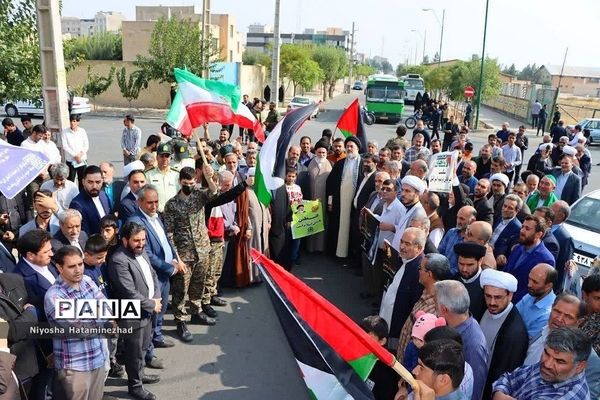 حضور پرشور مردم ناحیه دو بهارستان در راهپیمایی پیروزی مقاومت فلسطین