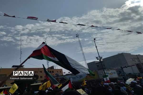 حضور کودکان و نوجوانان قمی در راهپیمایی حمایت از ملت فلسطین
