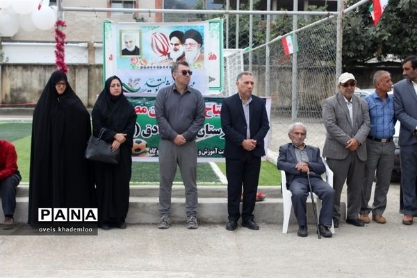افتتاح چمن مصنوعی دبیرستان امام صادق (,ع) گلوگاه