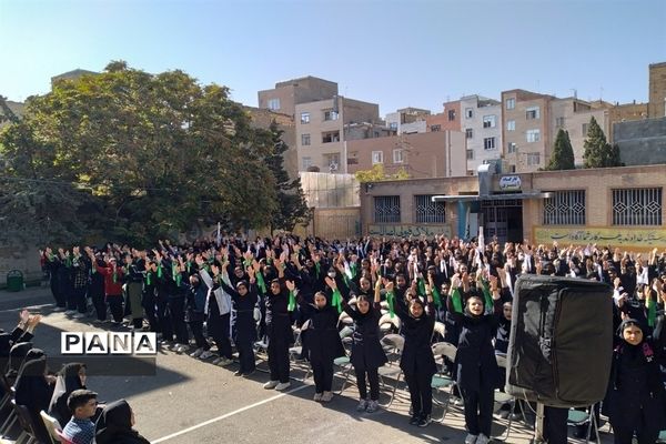 زنگ  همبستگی  با مردم مظلوم فلسطین در مدارس شهرستان‌قدس