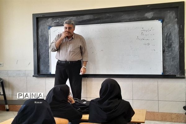 اجرای طرح ایران مهارت در دبیرستان حضرت زینب (س) شهرستان کاشمر
