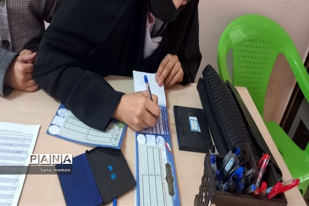 انتخابات انجمن اولیا و مربیان در دبستان افشار نژاد ۲