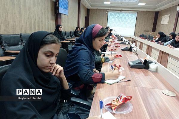 برگزاری طرح هر مدرسه یک خبرنگار در ناحیه ۲ بهارستان