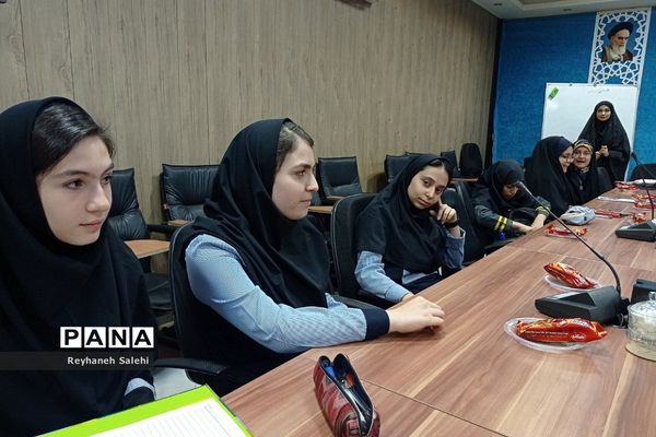 برگزاری طرح هر مدرسه یک خبرنگار در ناحیه ۲ بهارستان