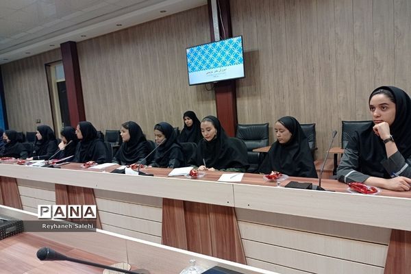 برگزاری طرح هر مدرسه یک خبرنگار در ناحیه ۲ بهارستان
