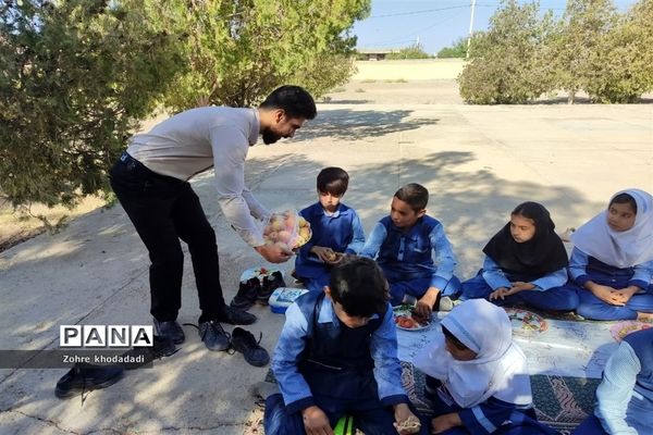 روزجهانی غذا در دبستان ابن مظاهر خاتم