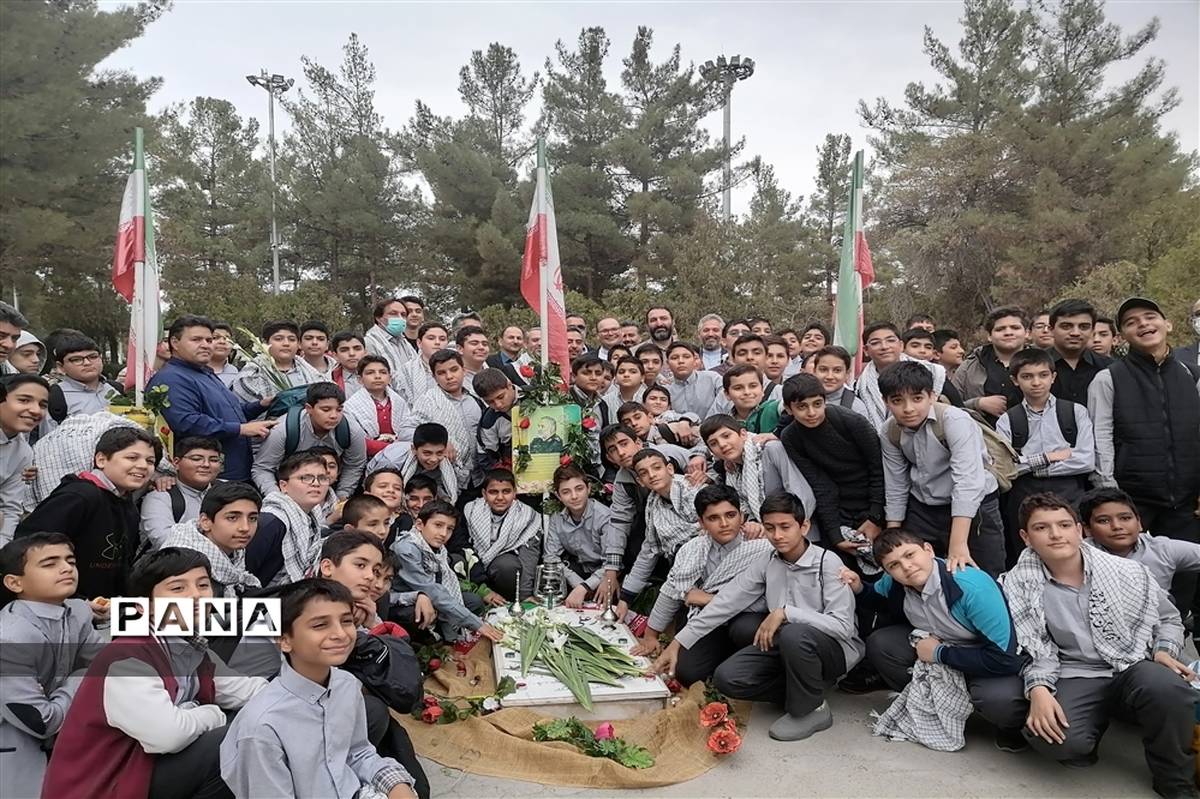برگزاری یادواره دانش‌آموزی سردار شهید نورعلی شوشتری