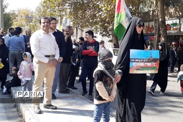 خروش دانش‌آموزان و فرهنگیان البرزی در حمایت از مردم فلسطین