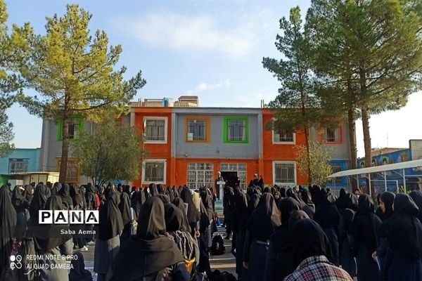 گرامیداشت هفته سلامت روان در دبیرستان شاهد مطهره شهرستان کاشمر