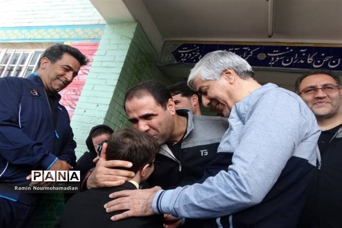 آیین آغاز مسابقات ورزشی دانشآموزان سراسر کشور به میزبانی آموزش و پرورش منطقه9 شهر تهران