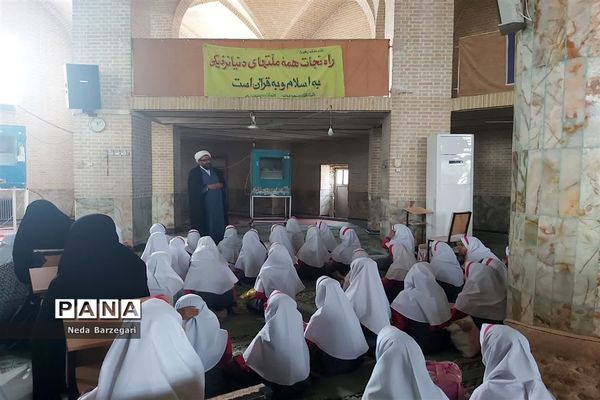 اهمیت و توجه به نماز جماعت  در مسجد جامع هرات