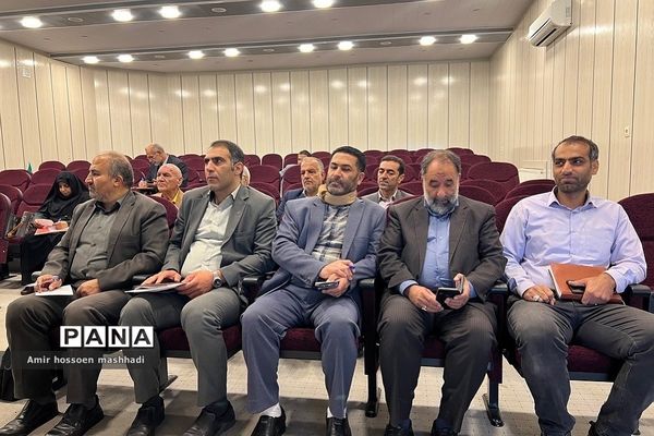 برگزاری هفتمین شورای آموزش و پرورش رودهن