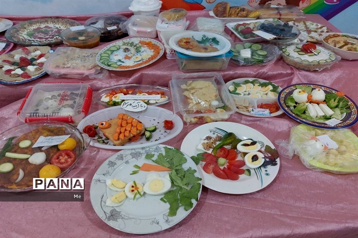 برگزاری جشنواره غذا در دبستان دخترانه فضیلت