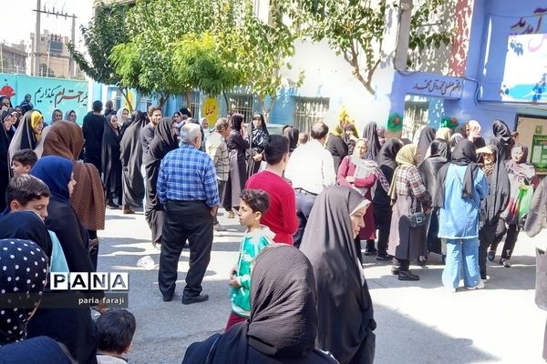 برگزاری انتخابات انجمن اولیا و مربیان در دبستان کشاورز ناحیه ۲ بهارستان