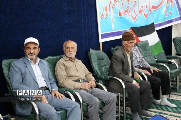بیان خطبه‌ها و اقامه نماز جمعه برای محکومیت جنایات رژیم غاصب اسرائیل در مه ولات