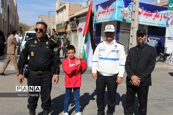 راهپیمایی مردم انقلابی شهرستان مه ولات در حمایت از مردم مظلوم غزه و فلسطین