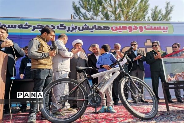 همایش بزرگ دوچرخه سواری در «بناب» شهر دوچرخه ایران