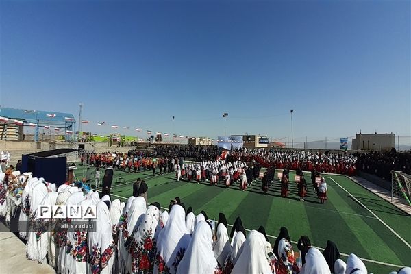 آیین افتتاحیه مسابقات ورزشی دانش‌آموزان شهرستان کلات(یادواره شهدای شهر چنار)طرح امیدستان۱۰۰