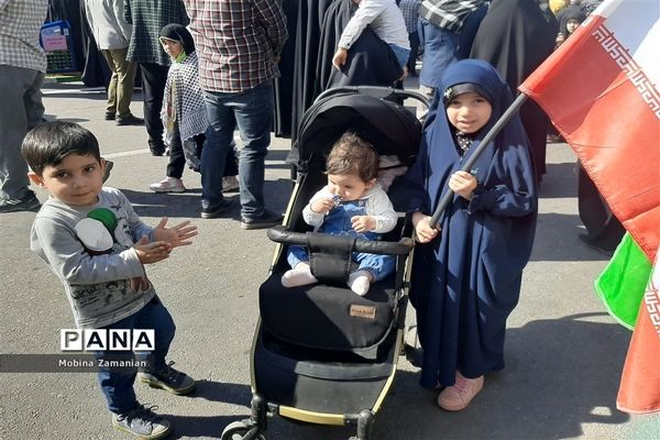 کودکان غزه در آغوش مادران جهان مقابل دفتر سازمان ملل در مشهد الرضا
