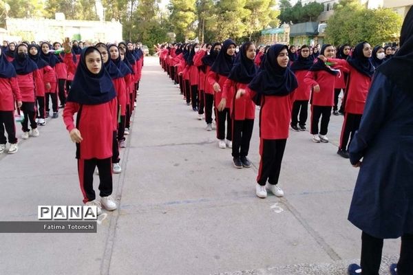المپیاد ورزشی درون مدرسه‌ای در دبیرستان دخترانه حاج علی اکبر بهادر گراشی