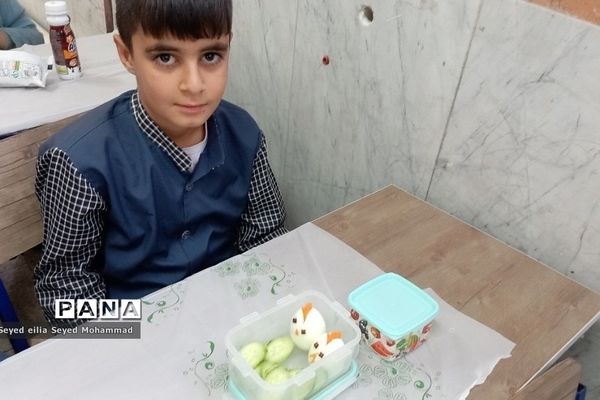 برگزاری جشنواره صبحانه سالم در دبستان شهید بهشتی یک قیامدشت