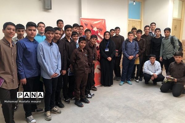 اولین جلسه آموزشی طرح هر مدرسه یک خبرنگار در ناحیه 2 شهرری