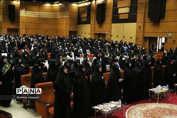 اجلاسیه بانوان کنگره ملی ۱۰ هزار شهید آذربایجان شرقی