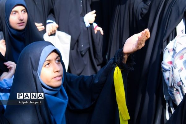 تجمع خود‌جوش دانش‌آموزان منطقه ۲ در دفاع از مردم مظلوم و بی دفاع غزه