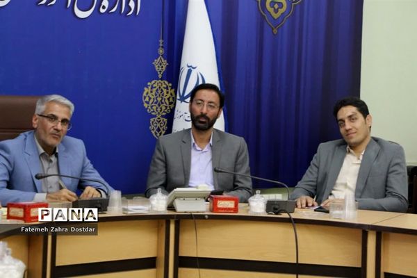 دیدار خبرنگاران پانا شهرستان سمنان با مدیرکل آموزش و پرورش استان سمنان