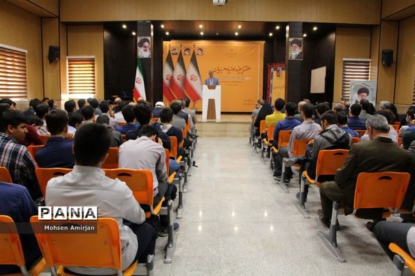 آیین بزرگداشت هفته پیوند اولیا و مربیان در سمنان