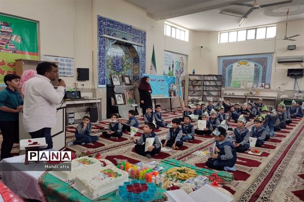 برگزاری جشن قرآن در دبستان شاهد امام کاظم (ع)