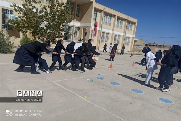 برگزاری المپیاد ورزشی درون مدرسه‌ای در شهرستان مروست