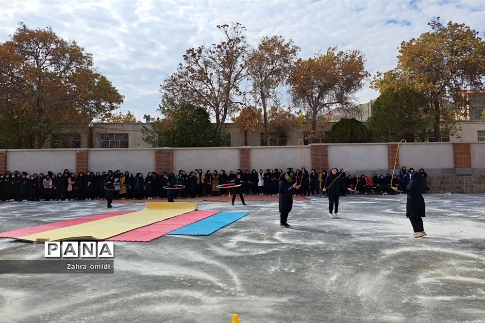 افتتاحیه مسابقات ورزشی درون‌مدرسه‌ای شهرستان ماهنشان