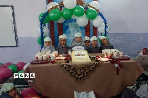 برگزاری جشن قرآن کلاس اولی‌های دبستان دخترانه فضیلت  کاشمر