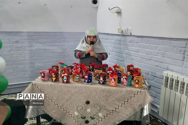 برگزاری جشن قرآن کلاس اولی‌های دبستان دخترانه فضیلت  کاشمر