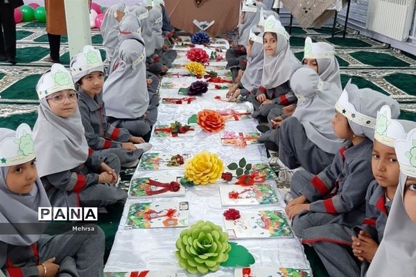 برگزاری جشن قرآن کلاس اولی‌های دبستان دخترانه فضیلت  کاشمر