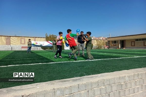 برگزاری المپیاد ورزشی درون‌مدرسه‌ای در دبستان ابوعلی‌سینا شهرستان فیروزکوه